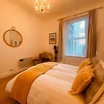 Apartment On The Hoe & Coastal Path With Free Parking